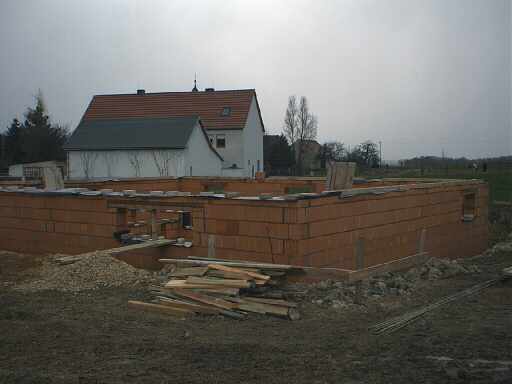 08.04.2003 - Der Keller wächst...