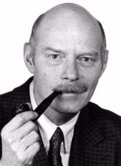 Dr. Peter Struck